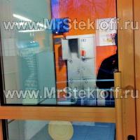 заменили разбитый стеклопакет в сети Микромаркет заменили разбитый стеклопакет в сети Микромаркет